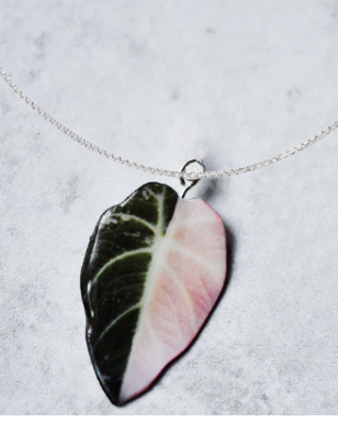 Plant necklaces